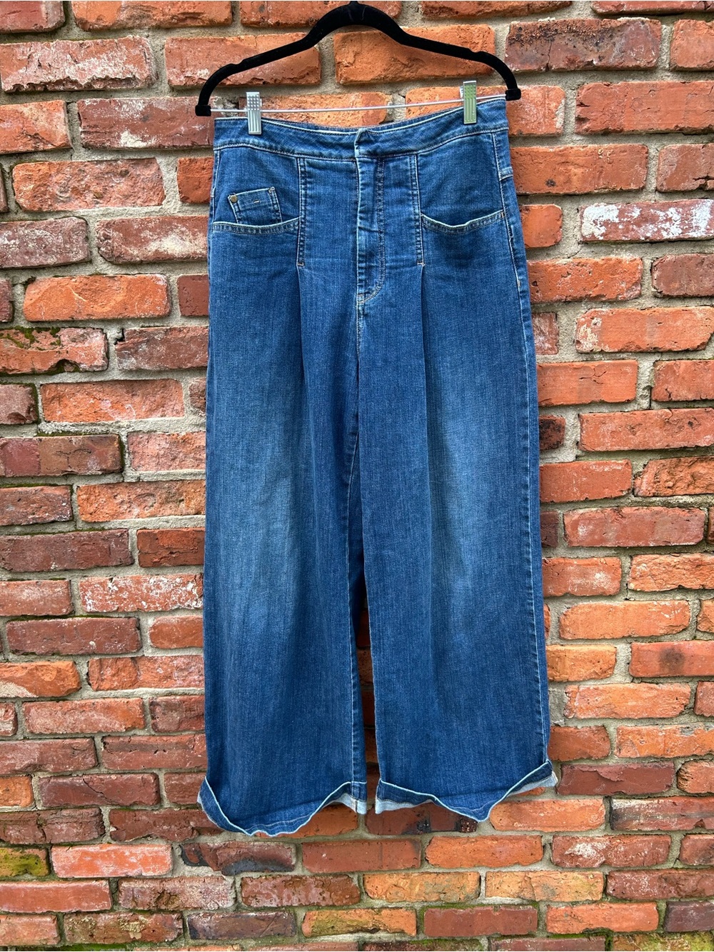 Pilcro Blue Denim Jeans Wide Leg Cuffed Logo Accent High Waisted Size 29
